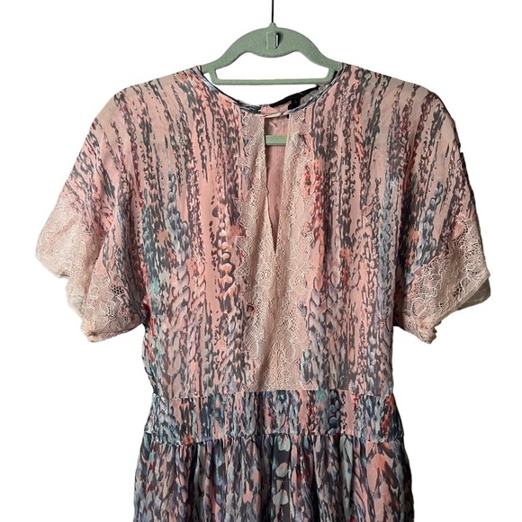 BCBGMAXAZRIA Christelle Printed Bell Sleeve Gown Silk Maxi 0 - Picture 4 of 15